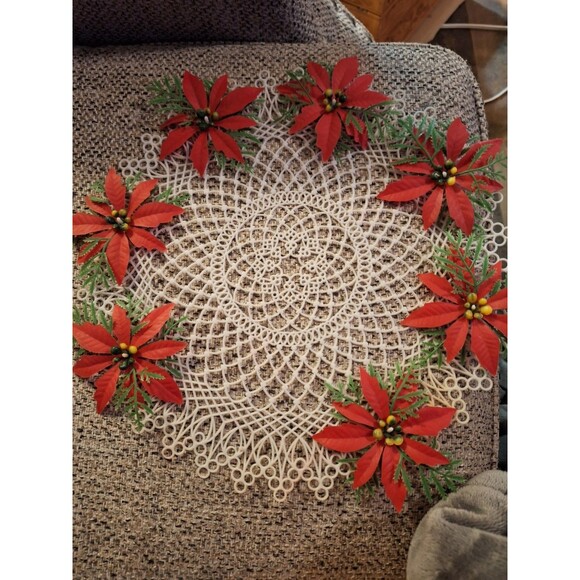 Christmas Plastic Doily Poinsettia Centerpieces 12” White 1950's Vtg LOT OF 2 - Picture 2 of 8